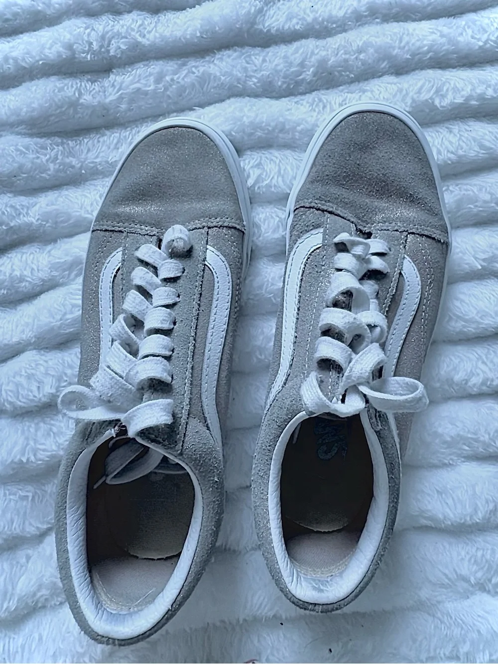 Vans Old Skool Women’s 7 Metallic Tan/ White Stripe Low Top Sneakers